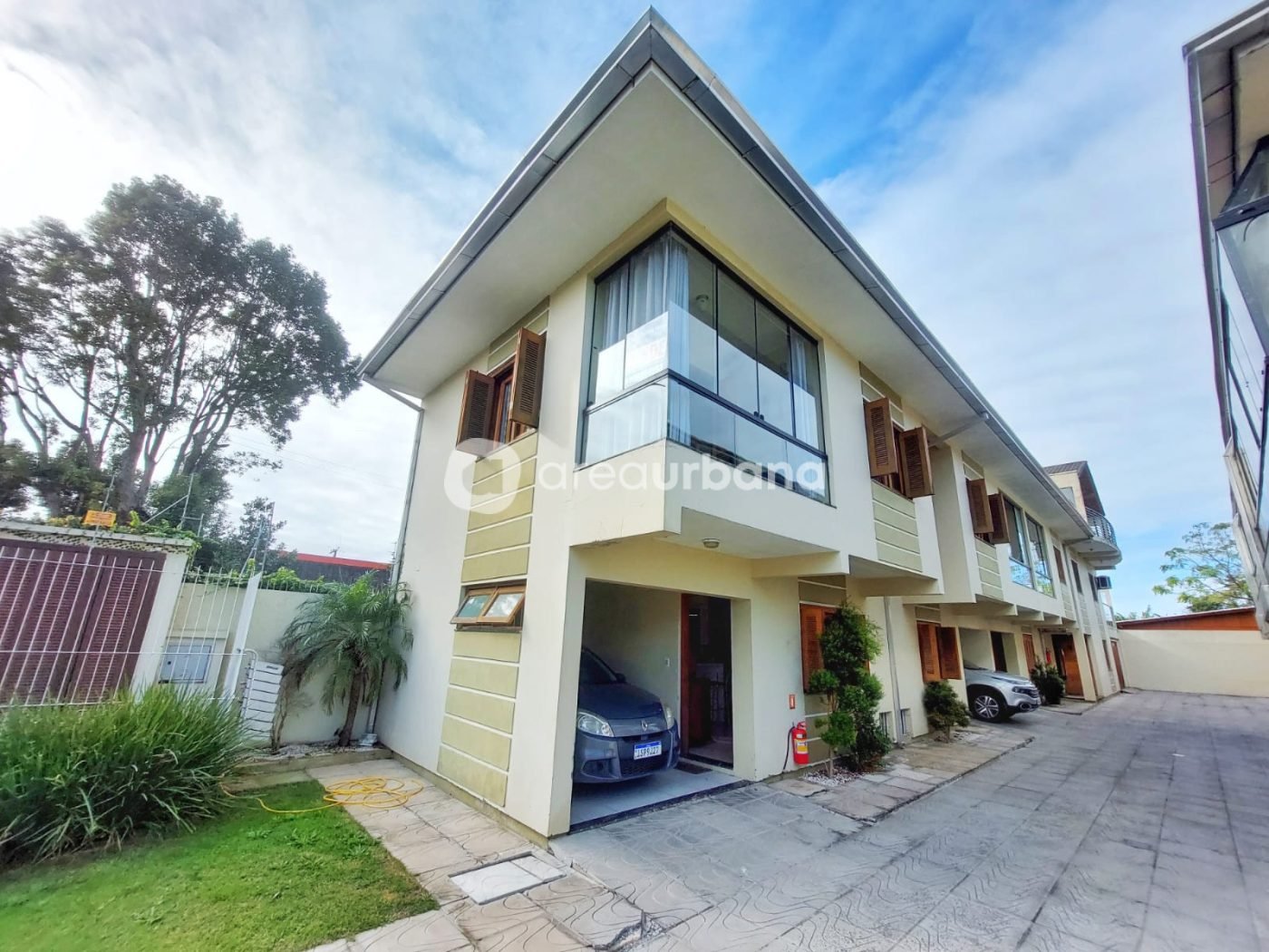 dcada708-a0c2-4a76-8f7d-4c6310a20356